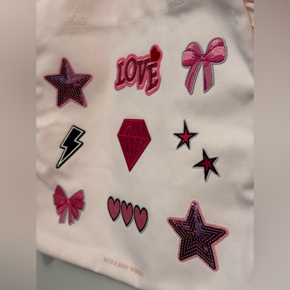 NEW UPCYCLED B&BW Light Pink Ruffle Tote Pretty Pink Embroidered Iron On Patches - Picture 3 of 4